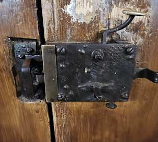 Schloss an der Eingangstüre