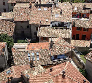 Blick von der Burg auf die Altstadt von Malcesine