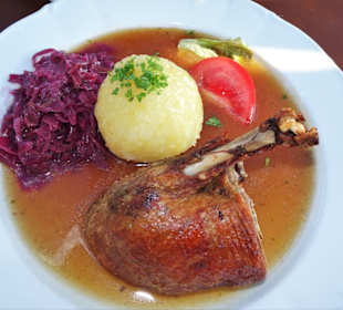 Bauernente im Gasthof Zur schönen Aussicht