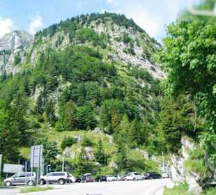 Zur AUT-Grenze, Parken lieber weiter unten