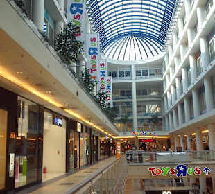 Widok na galerię handlową