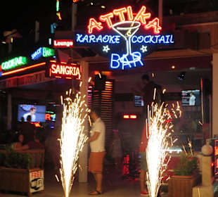 Es knallt und zischt an allen Ecken