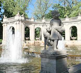 Beim Märchenbrunnen im Volkspark Friedrichshain