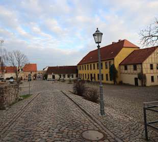 Blick auf den Platz der Vorburg 