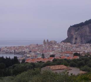 Blick auf Cefalu