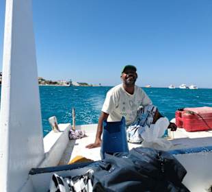 Mustafa Glasboot Tour