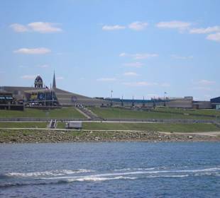 Blick auf das Newport Aquarium