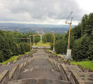 Herkules Denkmal und Kaskaden 