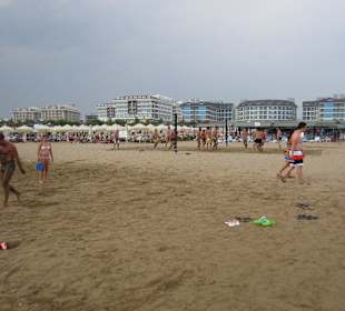 Vom Meer zur Strandpromenade