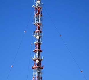 Blick auf den Funkturm des Oberlandes