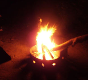 Lagerfeuer-Romantik am Campground
