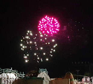 Das Eröffnungsfeuerwerk. Dauer 25 Min.