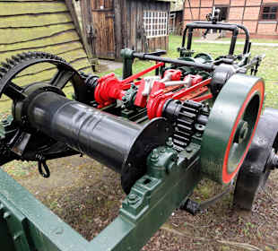 Alte Maschinen auf dem Gelände