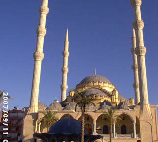 Moschee mit 4 Türmen