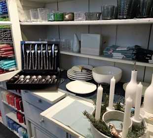 Rundgang durch die Verkaufsräume des Mohrenhauses