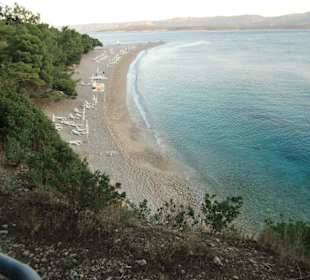 Zlatni Rat von "Hinten"