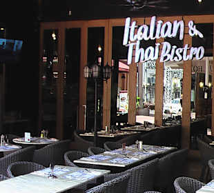 Im neuen Einkaufzentrum 