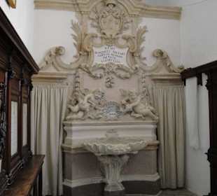 Kaplica w Kosciele Karmelitow