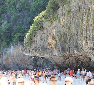 Überfüllte Maya Bay