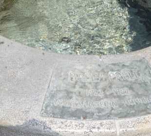 Bally-Prell-Gedenkbrunnen