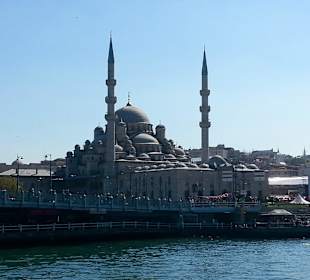 Blick auf die Brücke