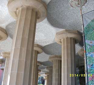 Säulensaal 86 Säulen tragen den oberen Platz