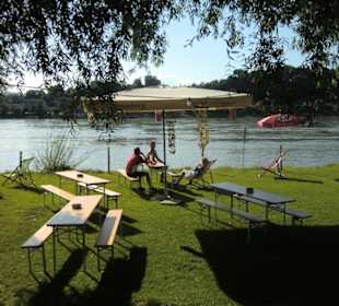 Unser Hotel mit Donaustrand!