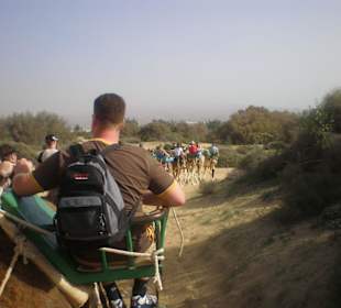 Kamele reiten, Programm der Jeep Safari