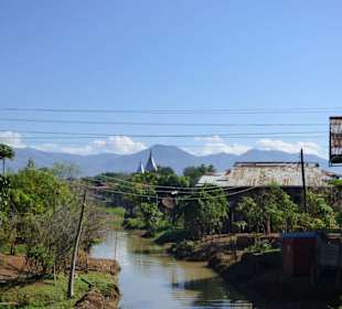Wasserstrassen zwischen den Häusern