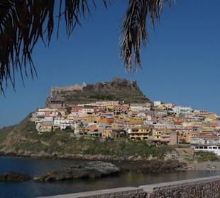 Malerischer Ort mit sehenswerter Burg
