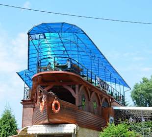 Restauracja z zewnątrz