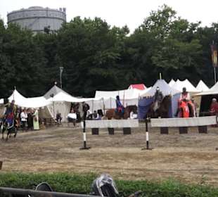 Jahrhundertmarkt und Ritterturney