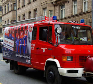 Löschfahrzeuge mit dabei