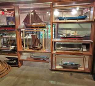 Rundgang durch das Küstenschifffahrts-Museum