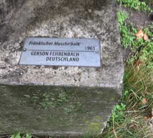Skulpturen gegen Krieg und Gewalt