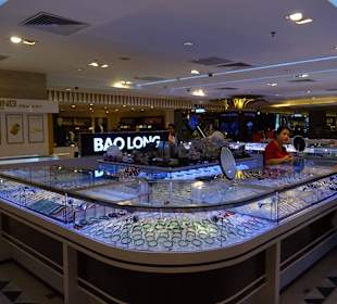 Im Shoppimgcenter unterwegs