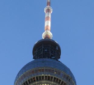 Der Berliner Fernsehturm, eröffnet 1969
