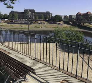 Altstadt - Rund um das Terrassenufer