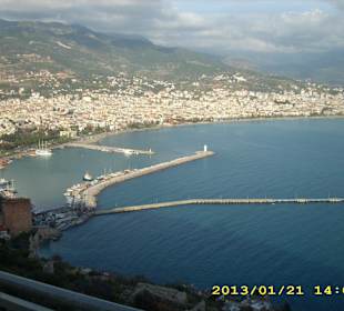 Blick von der Festung zum Hafen