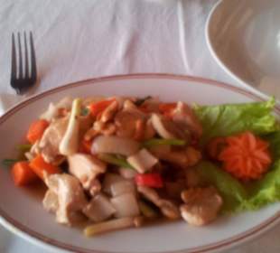 Chicken with Cashew Nuts