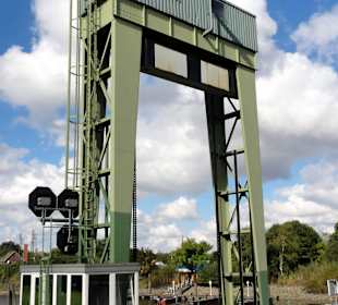 Das Tidesperrwerk am Geestewanderweg