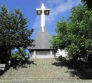 Monumentul Eroii Neamului