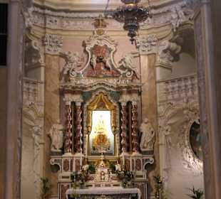Chiesa Santa Maria Assunta am Piazza Cavour