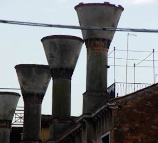 Die Schornsteine in Venedig