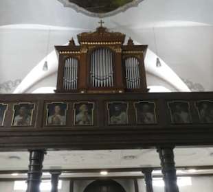 Die Klosterkirche / Wallfahrtskirche am Kreuzberg