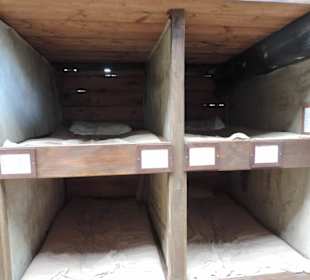 Alter Bootsrumpf begehbar