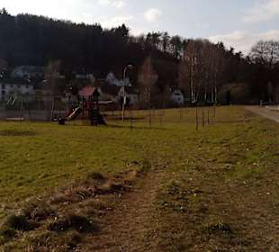 Radwanderweg Sickinger Höhe mit Bolzplatz Linden