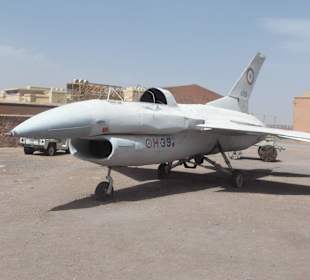 Düsenjet aus Juwel vom Nil