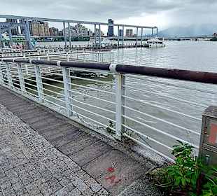 Yanping Riverside Park - Dadaocheng Dock