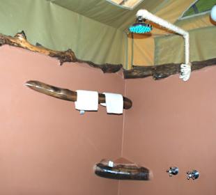 Dusche im Zelt-Camp